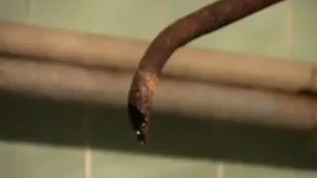 Мытье сквозь слезы смотреть онлайн