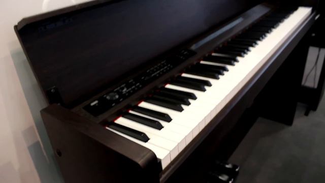 Korg LP180 & LP380 La MusikMESSE 2014 - M&C Musical
