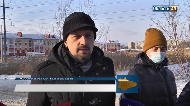 В Кургане проверяющие чиновники считали во дворах сугробы и любовались «подснежниками» смотреть онлайн