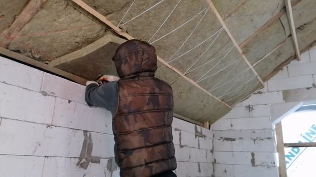 Как сделать перехлестное утепление + пароизоляция мансардного этажа смотреть онлайн