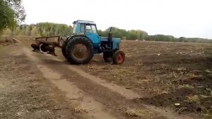 Мтз 80 / вспашка плугом