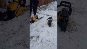 Холодный запуск отрегулированных бензопил Champion 240 и 254.