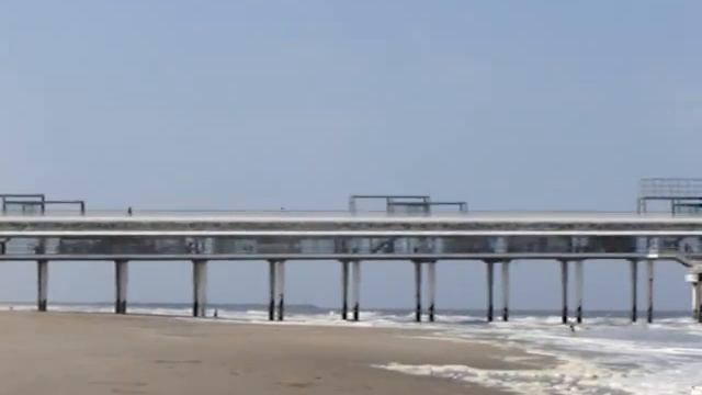 Scheveningen Beach. 2 смотреть онлайн