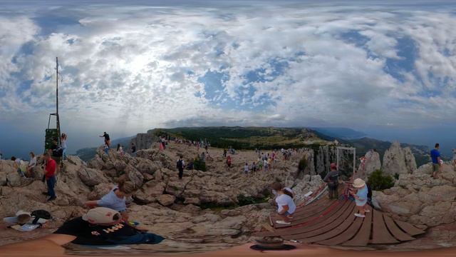 VR ТУРИЗМ КРЫМ АЙ-ПЕТРИ ВЕРШИНА 360 ВИДЕО 0260 смотреть онлайн