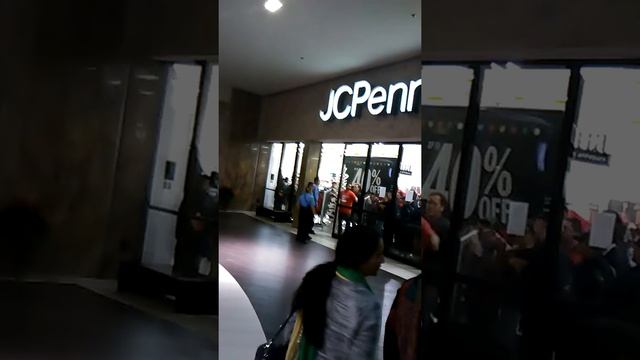 Crazy Black Friday Experience смотреть онлайн