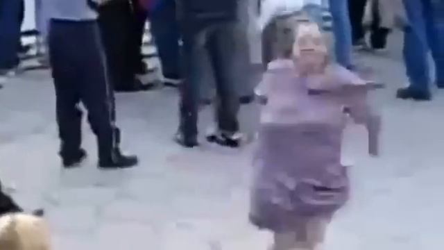 ))) Танцуют все! Казахстан!!! Улыбнитесь!!! смотреть онлайн