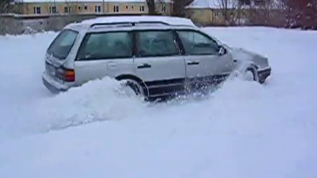 VW Passat B3 1,8 GT G60 kombi syncro смотреть онлайн