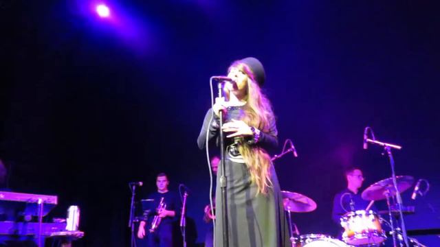 Kat Wright "By My Side" смотреть онлайн