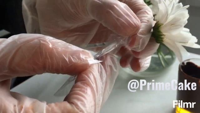 Живые цветы для украшения торта: как подготовить