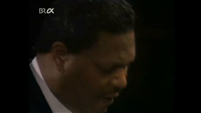 Caravan - McCoy Tyner Trio with Freddie Hubbard смотреть онлайн
