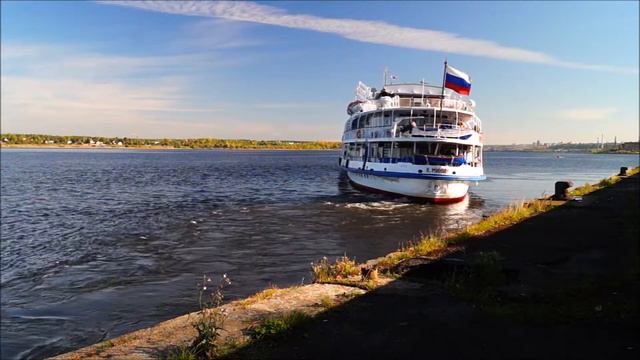 Теплоход "Козьма Минин" смотреть онлайн