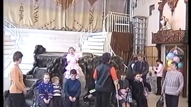 2001 05 25 Мегион Пездка детей в Нижневартовский театр кукол Барабашка смотреть онлайн