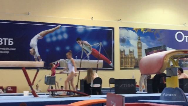 Листунова Виктория (день 2) | Брусья смотреть онлайн