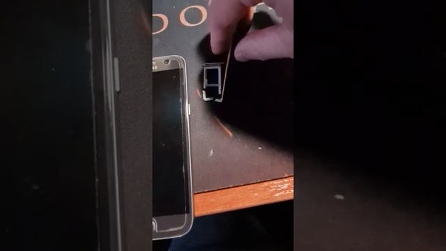 Как достать поломанный слот для сим карт. Самсунг S7