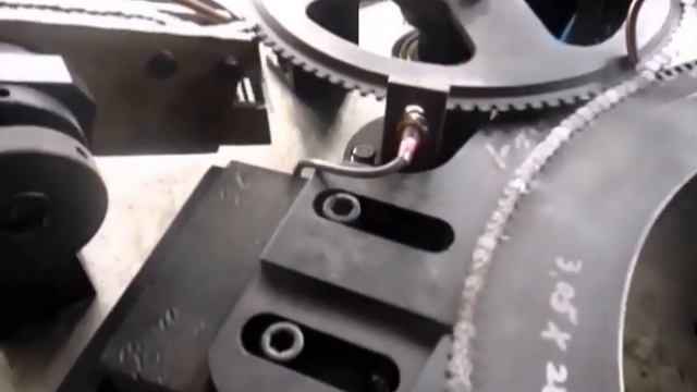 Автомат для сборки гвоздей в пластиковую ленту. смотреть онлайн