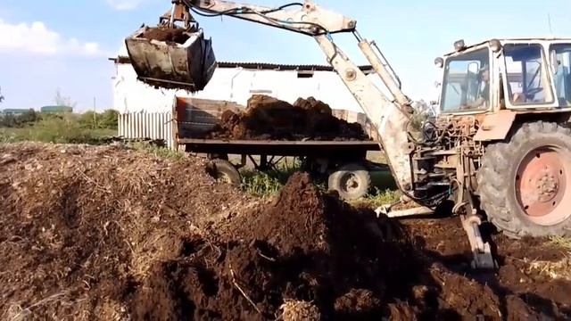 Экскаватор ЮМЗ работа грейферный ковшом?!? смотреть онлайн