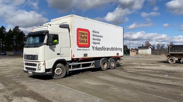 Köp Lastbil Volvo FH12 6X2 på Klaravik смотреть онлайн