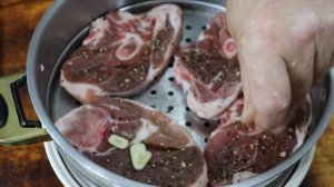 БАРАНИНА В ПАРОВАРКЕ.( мантоварке). Mutton in a double boiler. (In the mantle).