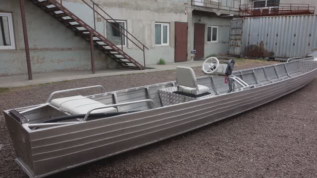 Лодка под подвесной водомёт Борус Струйка АШ 10,4 м смотреть онлайн