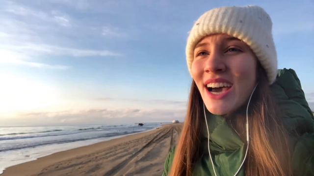 «Тихая нежность и лёгкая грусть меня посещают у моря»-читает Sveta Kiseleva смотреть онлайн