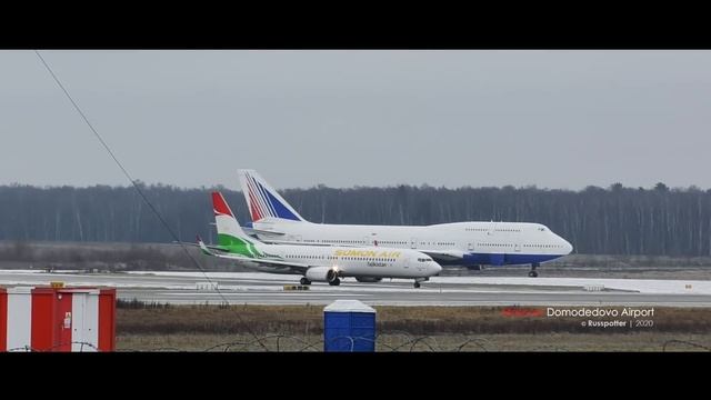 Сомон Эйр ?? в Домодедово. Руление и взлет после продолжительного разбега. Boeing 737-93YER VQ-BBL смотреть онлайн