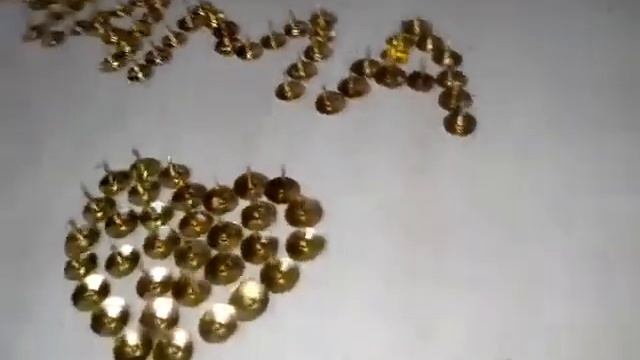 Гвоздики сделана надпись мама смотреть онлайн