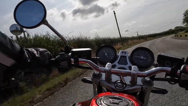 Honda CB1100RS Riding along to Luna Lee @luna422422 смотреть онлайн
