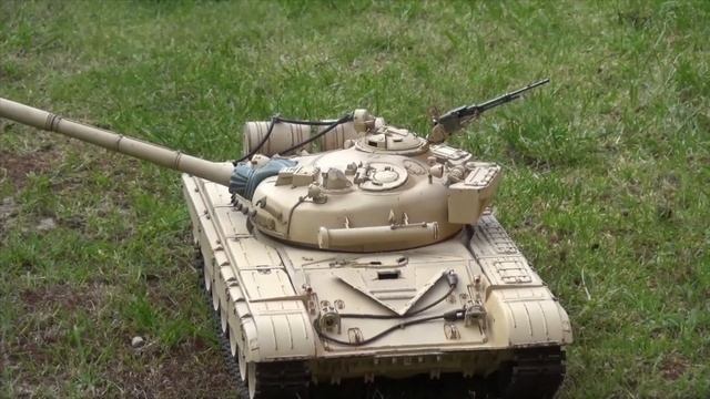 Heng Long 1/16 T-72 смотреть онлайн
