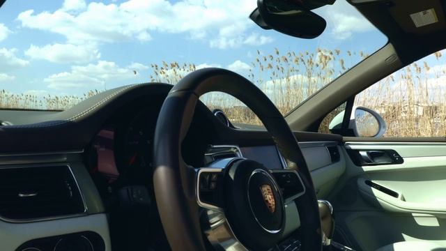 Porsche Macan GTS смотреть онлайн