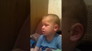 Малыш плачет без звука