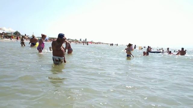 БОЛЬШЕВИК, Пройдемся к морю, посмотрим какая сегодня вода смотреть онлайн