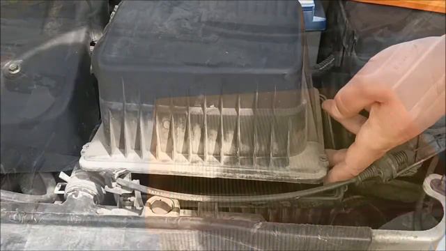 How To Change Air Filter On Peugeot 307 In 5 Min. // Kako Promeniti Filter Za Vazduh Na Pezo 307