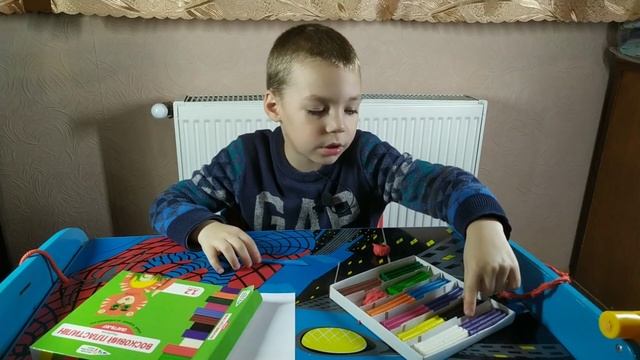 Лепим божью коровку из пластилина смотреть онлайн