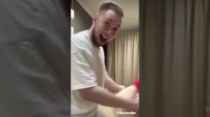 видео как Тик-Так делает Джага Джага грибу