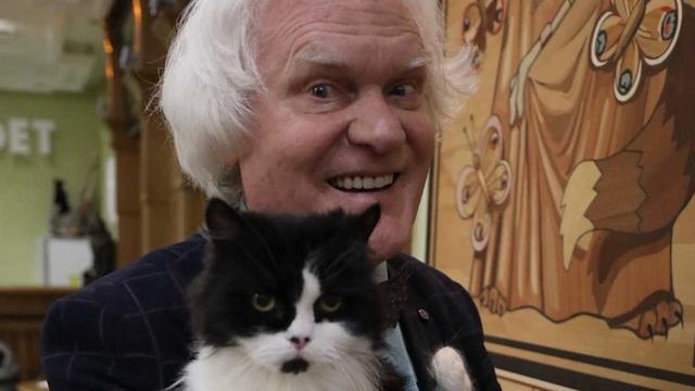 Куклачев расплакался, вспоминая об отце: «Он рассказал анекдот против Сталина. Пошли бы по этапу» смотреть онлайн