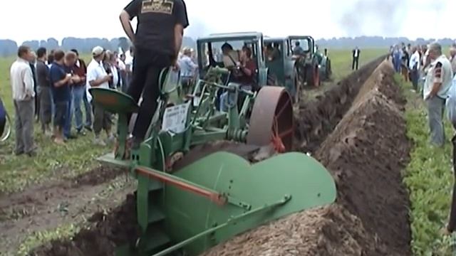 Dorffest Ragow (Germany) 2005: Tiefenpflug Demonstration смотреть онлайн