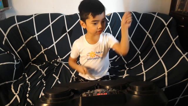 Medeli D3315 Drum Demo Solo смотреть онлайн