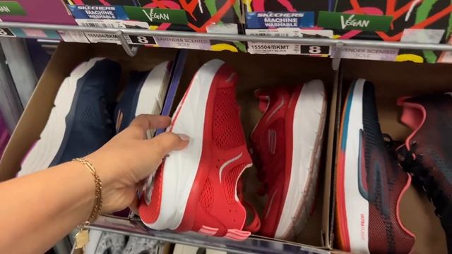 SKECHERS FACTORY OUTLET CLEARANCE SALE SANDALS $29.97 SHOP WITH ME смотреть онлайн