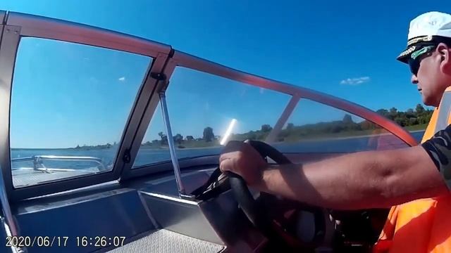 2 Капитана 2020 спуск и подъём катера Windboat 42 и доставка Квадроциклом Stels GT500 смотреть онлайн