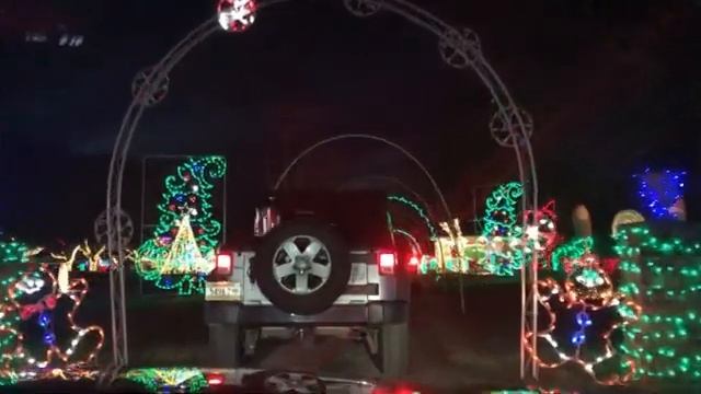Early Vlogmas | Christmas Lights! Santa & The Grinch!
