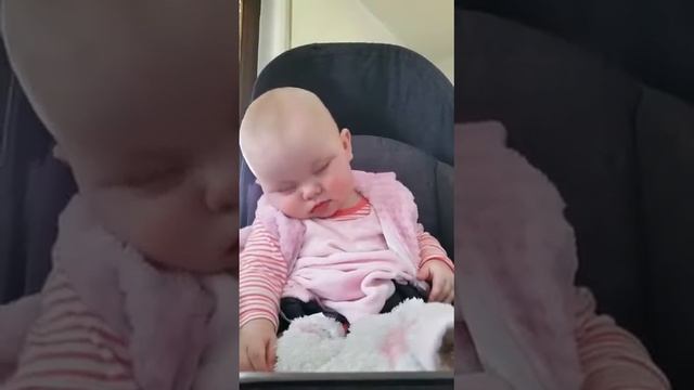 Малышка хочет спать смотреть онлайн