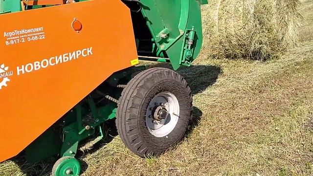 Деревенские будни Мордовии.Сено в тюки собираем. смотреть онлайн