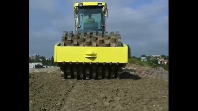 Кулачковый бандаж на грунтовом катке Ammann ASC 200 / Padfoot