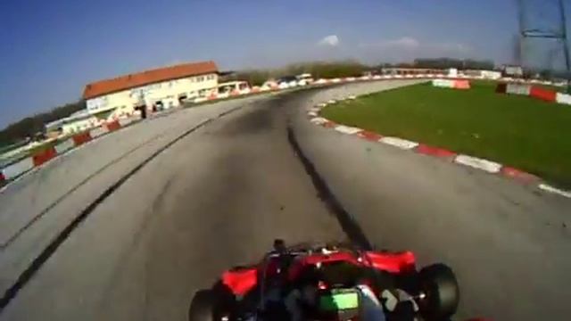 GoKart Honda GX 390 Bruck an der Leitha onboard смотреть онлайн