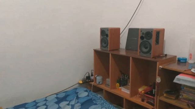 Edifier R1280T sound test (please use headphone/earphone) смотреть онлайн