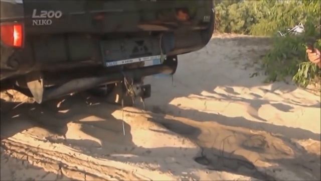 УТОПИЛИ МАШИНУ смотреть онлайн