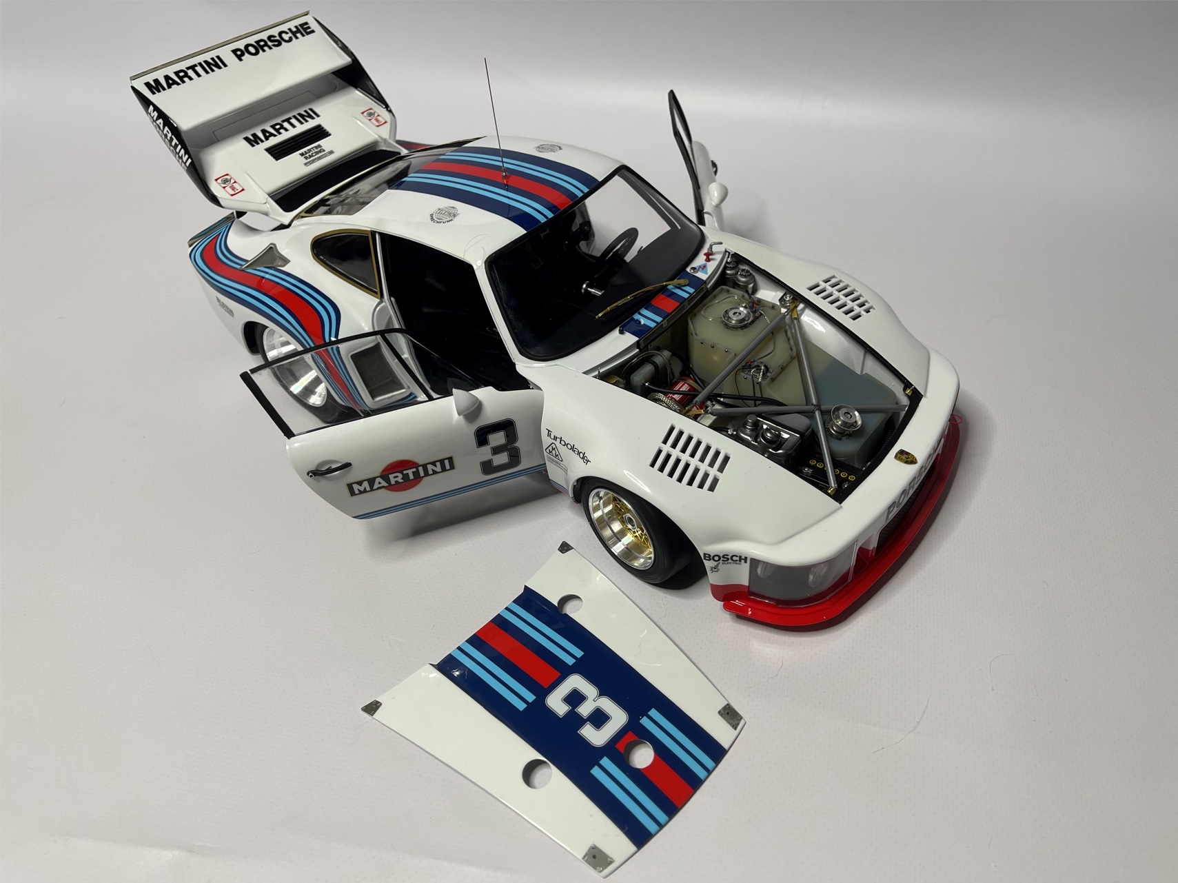 PORSCHE 935 Martini (Tamiya 1:12)