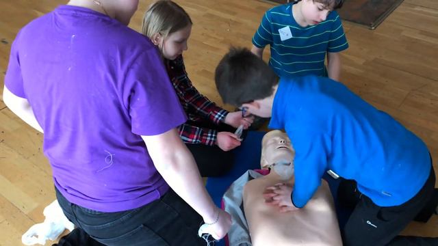 Курс первой помощи для подростков - промо 2021 смотреть онлайн