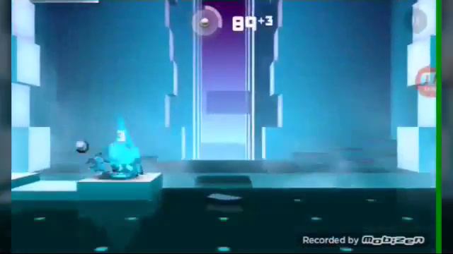 Играем в игру Smash Hit часть #1. смотреть онлайн