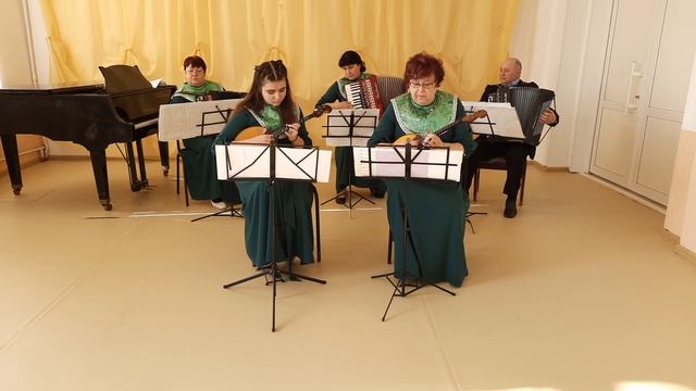 Ансамбль Диадема, П Майборода ,Киевский вальс обр. Н .Ризоля и Сидоров танго Тайна смотреть онлайн